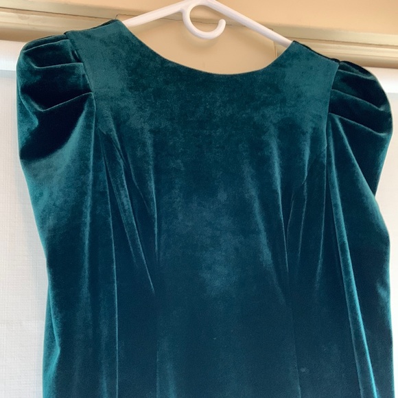 Vince Camuto Women's Velvet Cutout-Back Gown Green Size 8